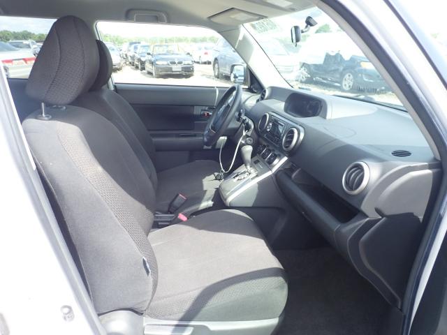 JTLKE50EX81049154 - 2008 TOYOTA SCION XB Weiß Foto 5