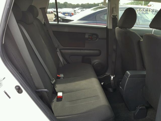 JTLKE50EX81049154 - 2008 TOYOTA SCION XB Weiß Foto 6