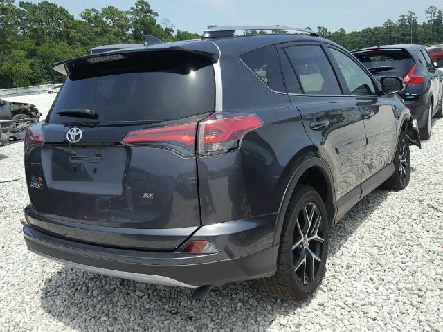 JTMNFREV7HD103059 - 2017 TOYOTA RAV4 SE CHARCOAL photo 4