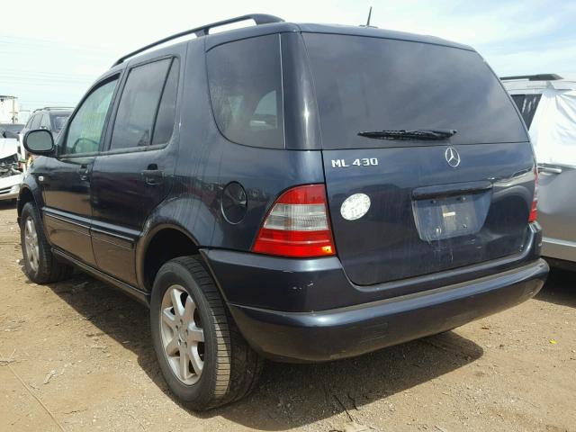 4JGAB72E8YA184086 - 2000 MERCEDES-BENZ ML 430 蓝色 照片 3