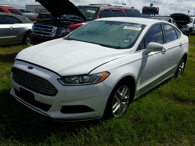 3FA6P0H72ER204402 - 2014 FORD FUSION SE WHITE photo 2