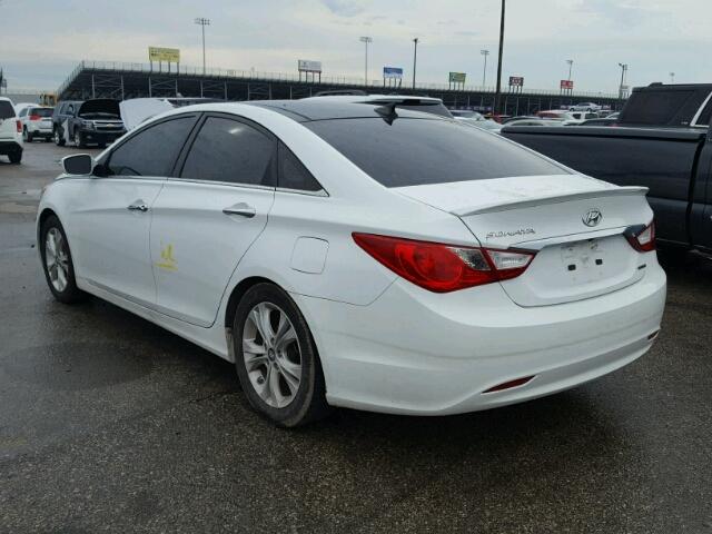 5NPEC4AC5CH468133 - 2012 HYUNDAI SONATA SE თეთრი ფოტო 3
