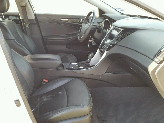 5NPEC4AC5CH468133 - 2012 HYUNDAI SONATA SE თეთრი ფოტო 5