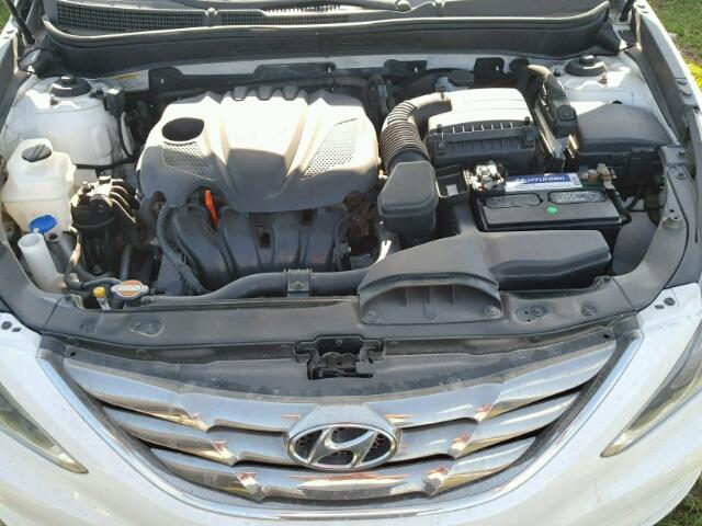 5NPEC4AC5CH468133 - 2012 HYUNDAI SONATA SE თეთრი ფოტო 7