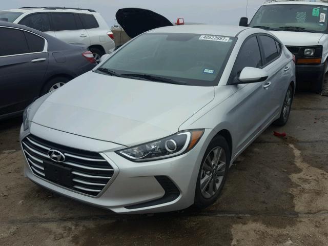 5NPD84LF3HH153505 - 2017 HYUNDAI ELANTRA SE SILVER photo 2