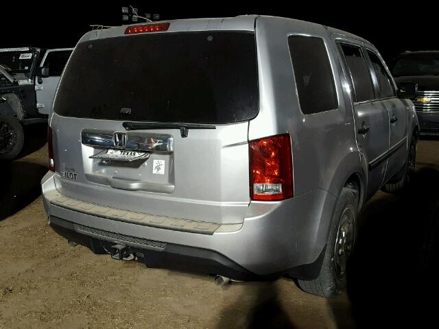 5FNYF3H29FB015129 - 2015 HONDA PILOT SILVER photo 4