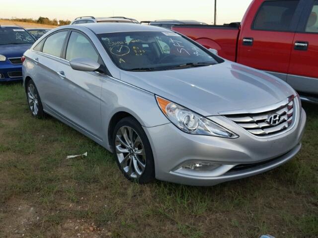 5NPEC4AC7CH444688 - 2012 HYUNDAI SONATA SILVER photo 1