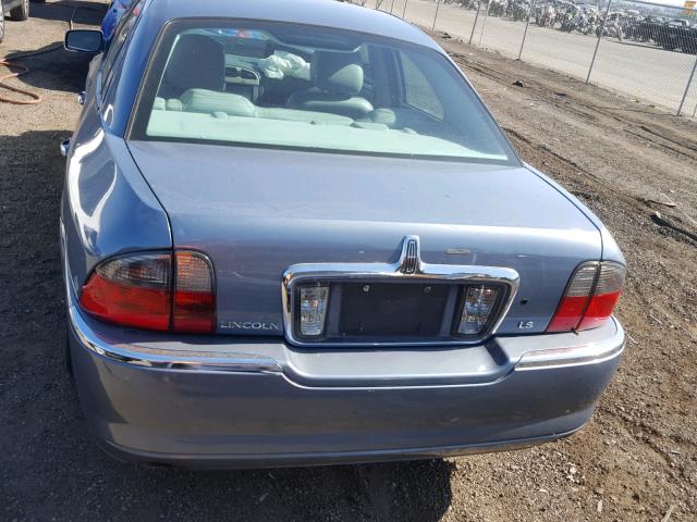 1LNHM86S14Y679472 - 2004 LINCOLN LS ლურჯი ფოტო 9