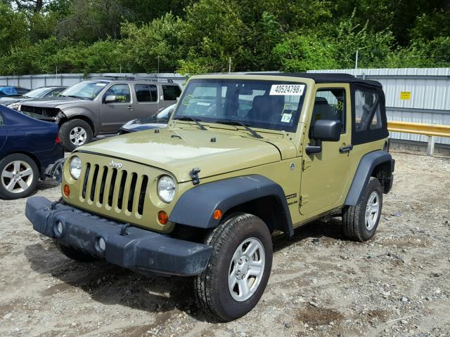 1C4AJWAG5DL676738 - 2013 JEEP WRANGLER S GREEN photo 2