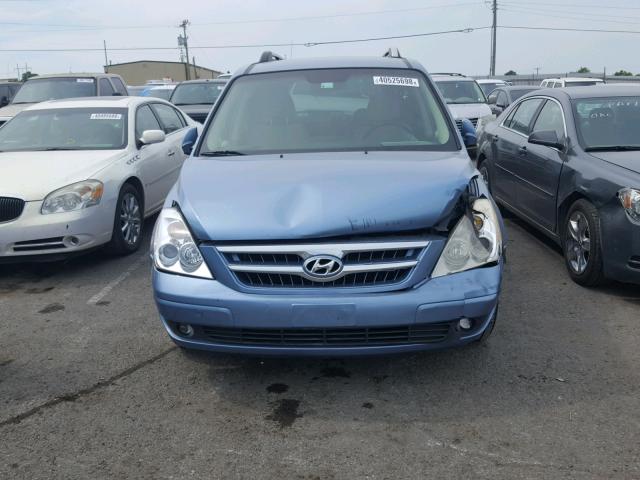 KNDMC233376016341 - 2007 HYUNDAI ENTOURAGE BLUE photo 9