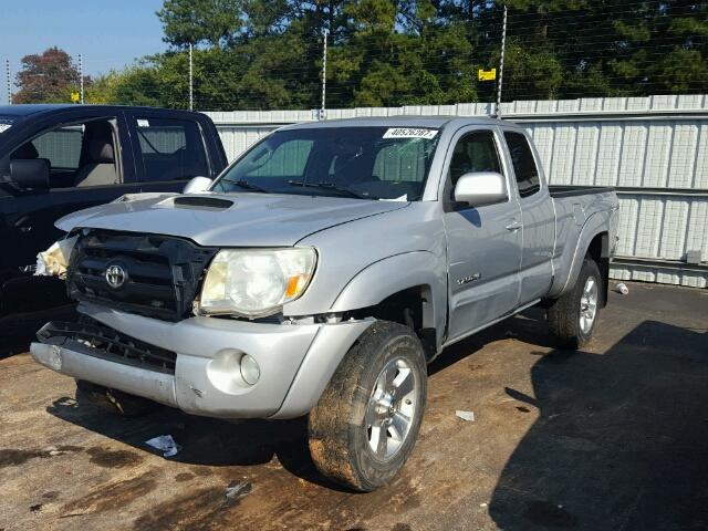 5TEUU42N68Z547713 - 2008 TOYOTA TACOMA ACC SILVER photo 2