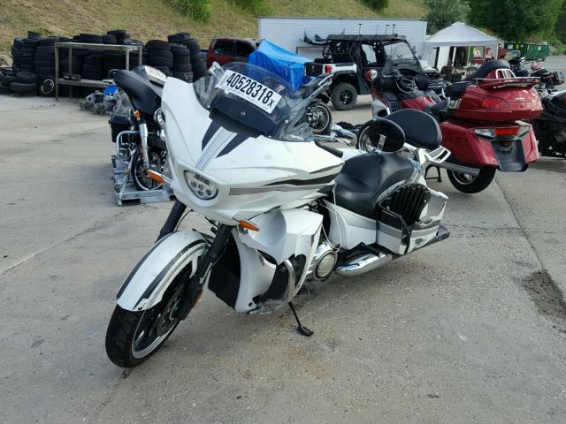 5VPYW36N7G3050961 - 2016 VICTORY MOTORCYCLES MAGNUM WHITE photo 2