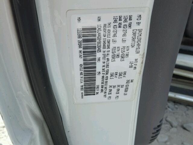 1C4GJ44G8YB636465 - 2000 CHRYSLER GRAND VOYA WHITE photo 10