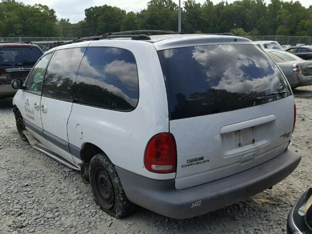 1C4GJ44G8YB636465 - 2000 CHRYSLER GRAND VOYA WHITE photo 3