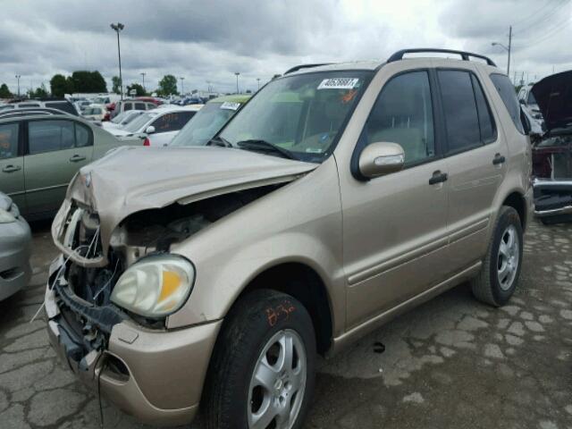 4JGAB54E23A385850 - 2003 MERCEDES-BENZ ML TAN photo 2