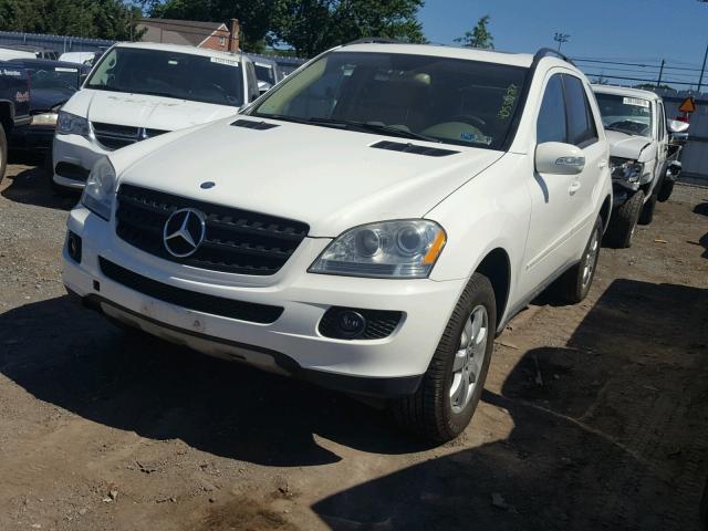 4JGBB86E46A008086 - 2006 MERCEDES-BENZ ML 350 WHITE photo 2