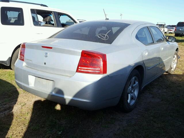 2B3KA43R38H154556 - 2008 DODGE CHARGER SILVER photo 4