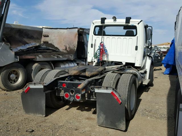 1FUBC4CY2DHBW7746 - 2013 FREIGHTLINER M2 112 MED WHITE photo 4