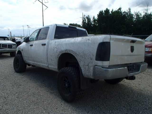 3C6UR5DL5DG581609 - 2013 RAM 2500 WHITE photo 3