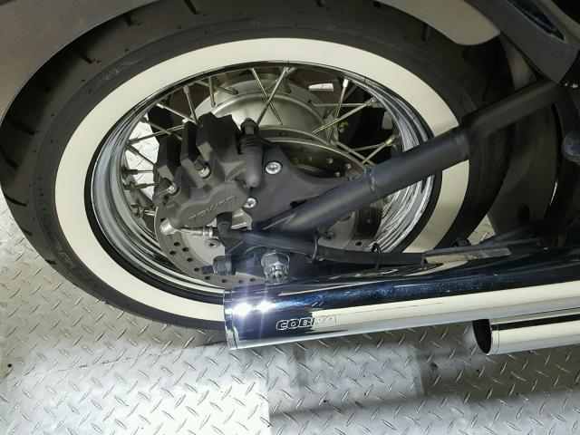 JKAVN2B10EA080050 - 2014 KAWASAKI VN900 B TWO TONE photo 16