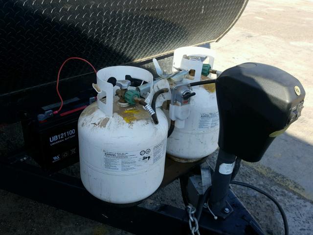 5SFPB3329FE295129 - 2015 HEART LAND PROWLER 银色 照片 9