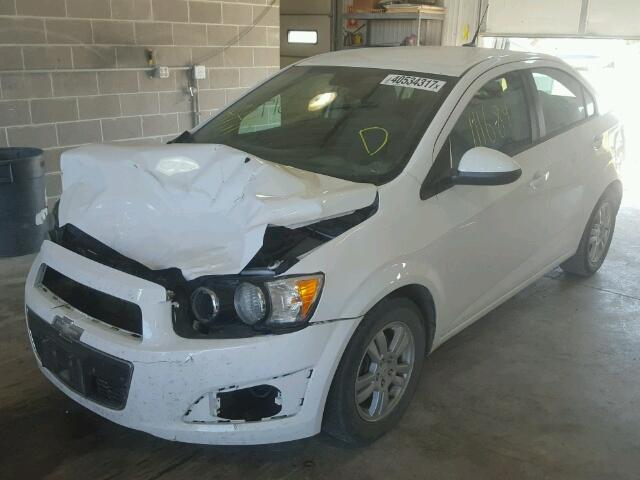 1G1JB5SH5C4123409 - 2012 CHEVROLET SONIC LS WHITE photo 2