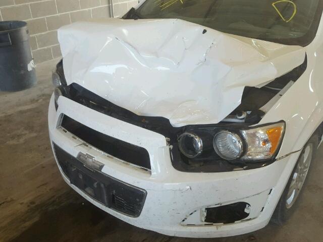 1G1JB5SH5C4123409 - 2012 CHEVROLET SONIC LS WHITE photo 9