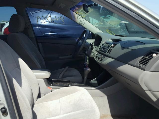 4T1BE32K33U751340 - 2003 TOYOTA CAMRY LE ბეჟი ფოტო 5