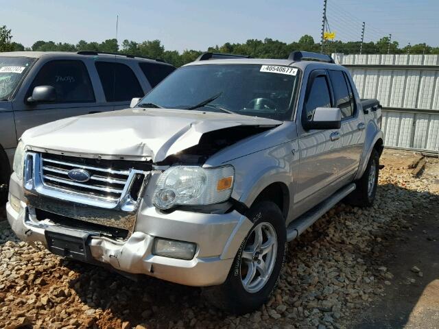 1FMEU33897UA10084 - 2007 FORD EXPLORER S SILVER photo 2