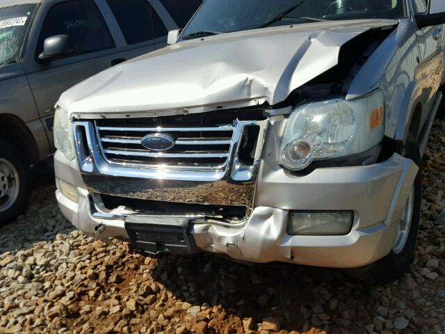 1FMEU33897UA10084 - 2007 FORD EXPLORER S SILVER photo 9