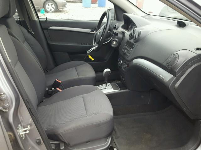 KL1TD5DE5AB109815 - 2010 CHEVROLET AVEO LS GRAY photo 5
