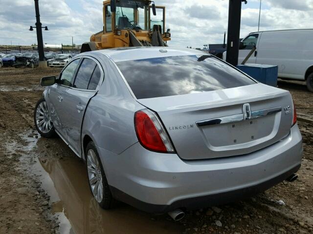 1LNHM94R19G634597 - 2009 LINCOLN MKS GRAY photo 3