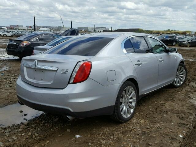 1LNHM94R19G634597 - 2009 LINCOLN MKS GRAY photo 4