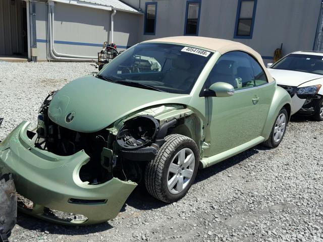 3VWRG31Y87M411496 - 2007 VOLKSWAGEN NEW BEETLE GREEN photo 2