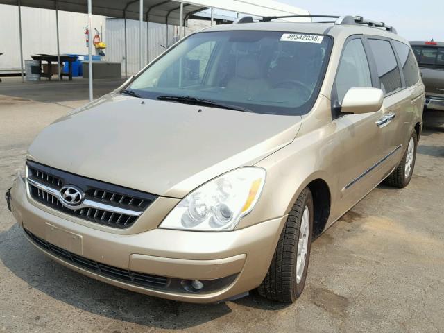 KNDMC233176020954 - 2007 HYUNDAI ENTOURAGE GOLD photo 2