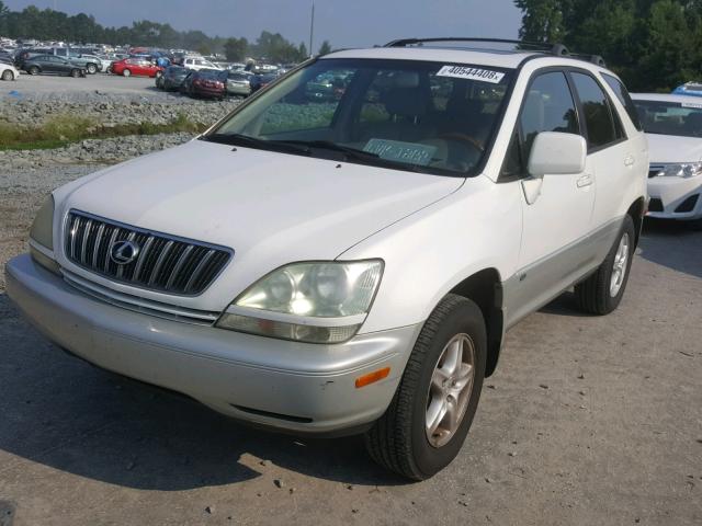 JTJGF10U510086829 - 2001 LEXUS RX 300 WHITE photo 2