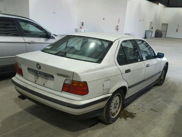 WBACB4323RFL19542 - 1994 BMW 325 I AUTO WHITE photo 4