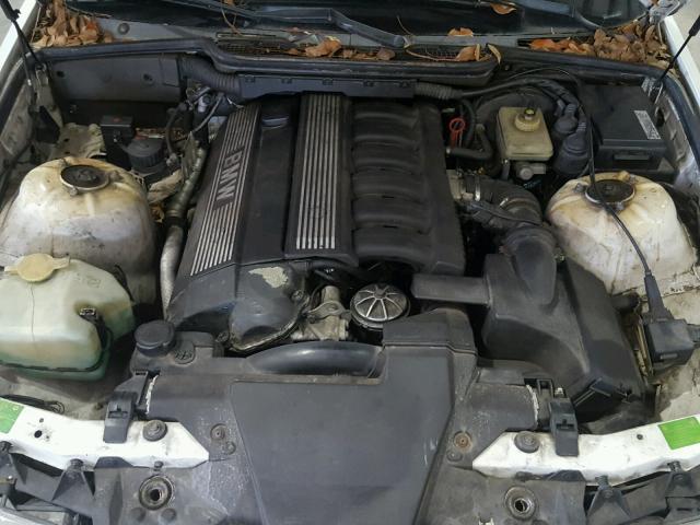 WBACB4323RFL19542 - 1994 BMW 325 I AUTO WHITE photo 7