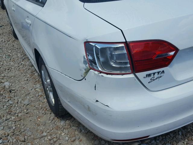 3VW2K7AJ2EM209390 - 2014 VOLKSWAGEN JETTA BASE Սպիտակ լուսանկար 9