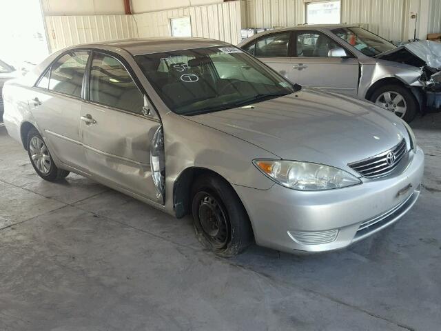 4T1BE32K05U992355 - 2005 TOYOTA CAMRY LE 银色 照片 1