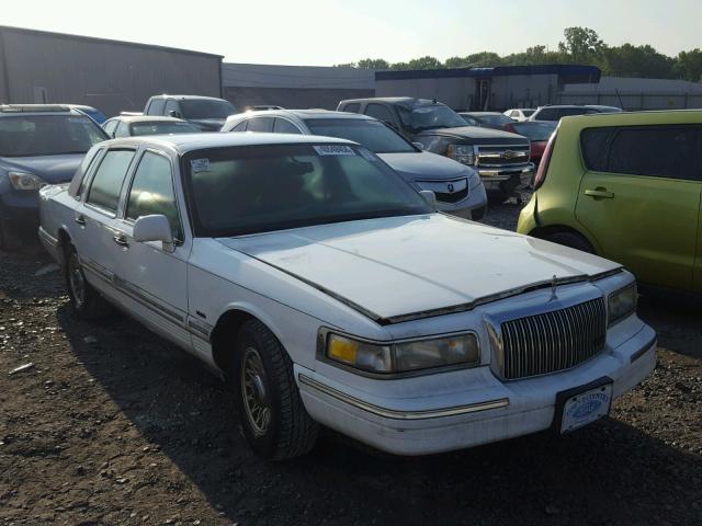 1LNLM82W5TY715259 - 1996 LINCOLN TOWN CAR S WHITE photo 1