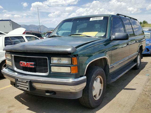 3GKFK16R0TG519117 - 1996 GMC SUBURBAN K GREEN photo 2