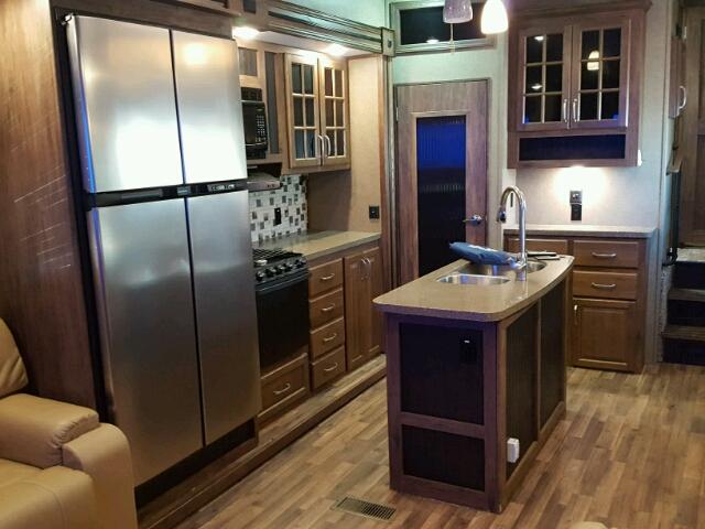 4YDF30020GE760491 - 2016 KEYSTONE AVALANCHE ორფეროვანი ფოტო 6