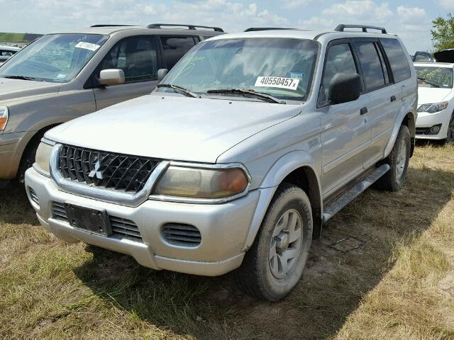 JA4LS31R32J018702 - 2002 MITSUBISHI MONTERO SP SILVER photo 2