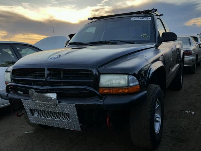 1B7GG22XXYS636361 - 2000 DODGE DAKOTA BLACK photo 2