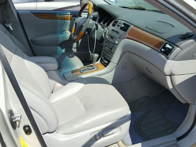 JTHBA30G955127052 - 2005 LEXUS ES 330 GRAY photo 5