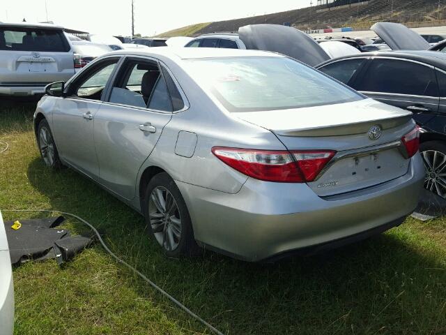4T1BF1FK4GU528760 - 2016 TOYOTA CAMRY LE SILVER photo 3