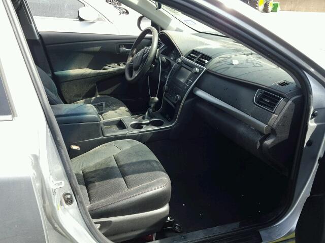 4T1BF1FK4GU528760 - 2016 TOYOTA CAMRY LE SILVER photo 5