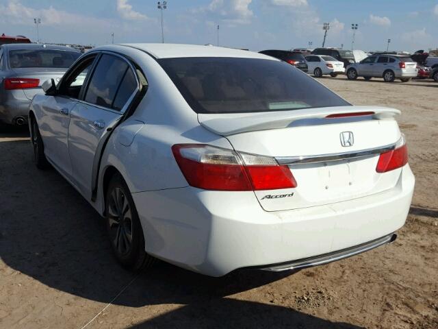 1HGCR2F30FA231551 - 2015 HONDA ACCORD LX WHITE photo 3