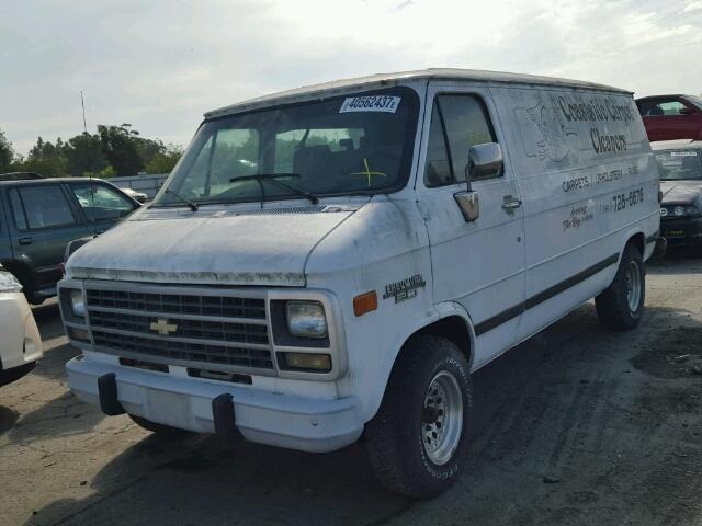 1GCEG25K7SF250570 - 1995 CHEVROLET G20 WHITE photo 2